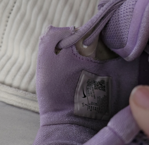 Nike Kyrie 7 Daughters Purple and Pink Basketball Shoes Size 7 - Picture 12 of 16